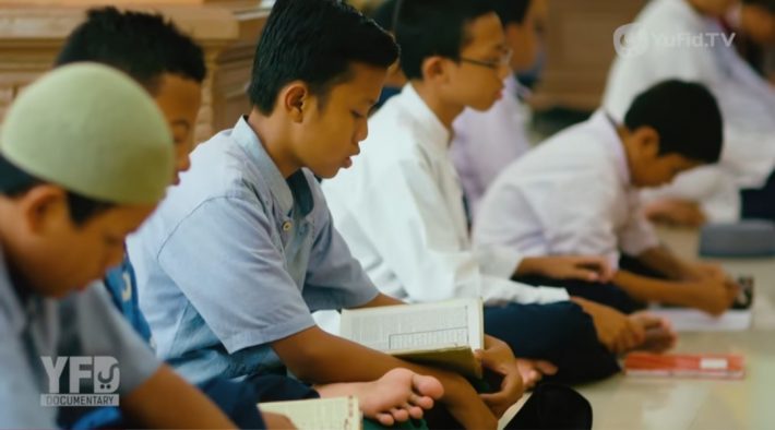 Tiga Santri Selesaikan Program Lajnah 4 dan 5, Di Bulan September 2018