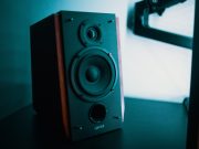 Hukum Menjawab Adzan di Radio dan TV