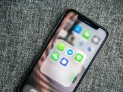 Apakah Curhat Tanda Tidak Sabarnya Hati?