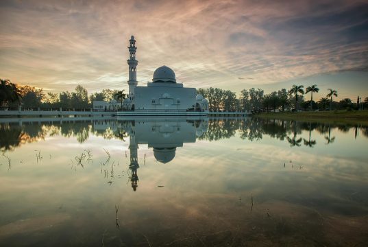 “Mencetak calon ulama yang hafal Quran, beraqidah ahlus sunnah wal jamaah, dan berakhlak mulia”